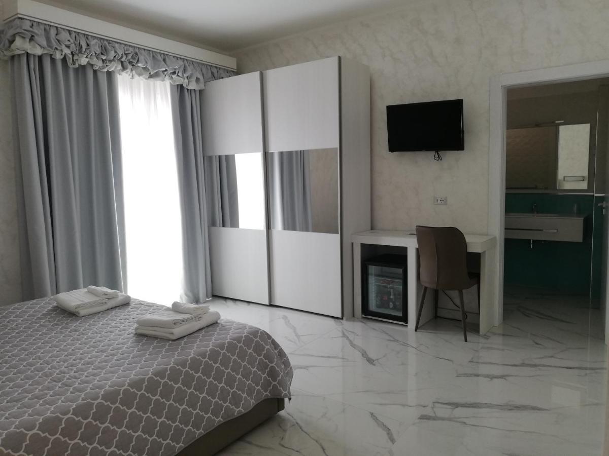 Hotel Presidente Порто-Чезарео Екстер'єр фото